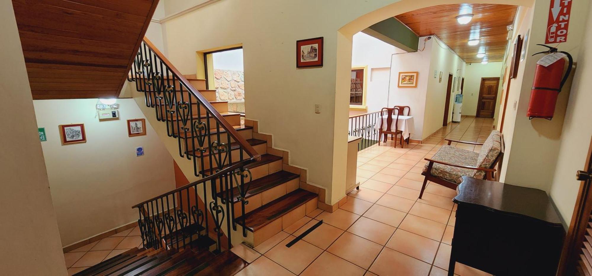 טגוסיגלפה Hotel Alsacia מראה חיצוני תמונה