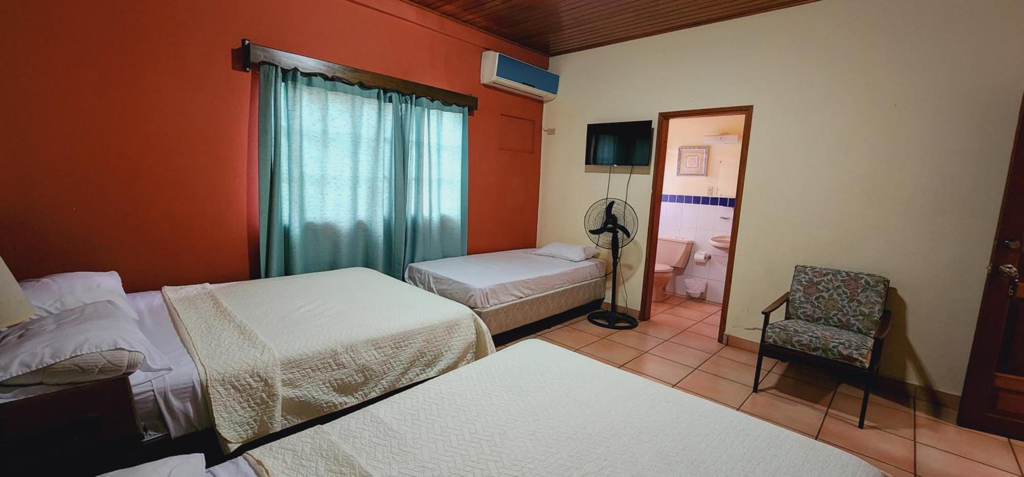 טגוסיגלפה Hotel Alsacia מראה חיצוני תמונה