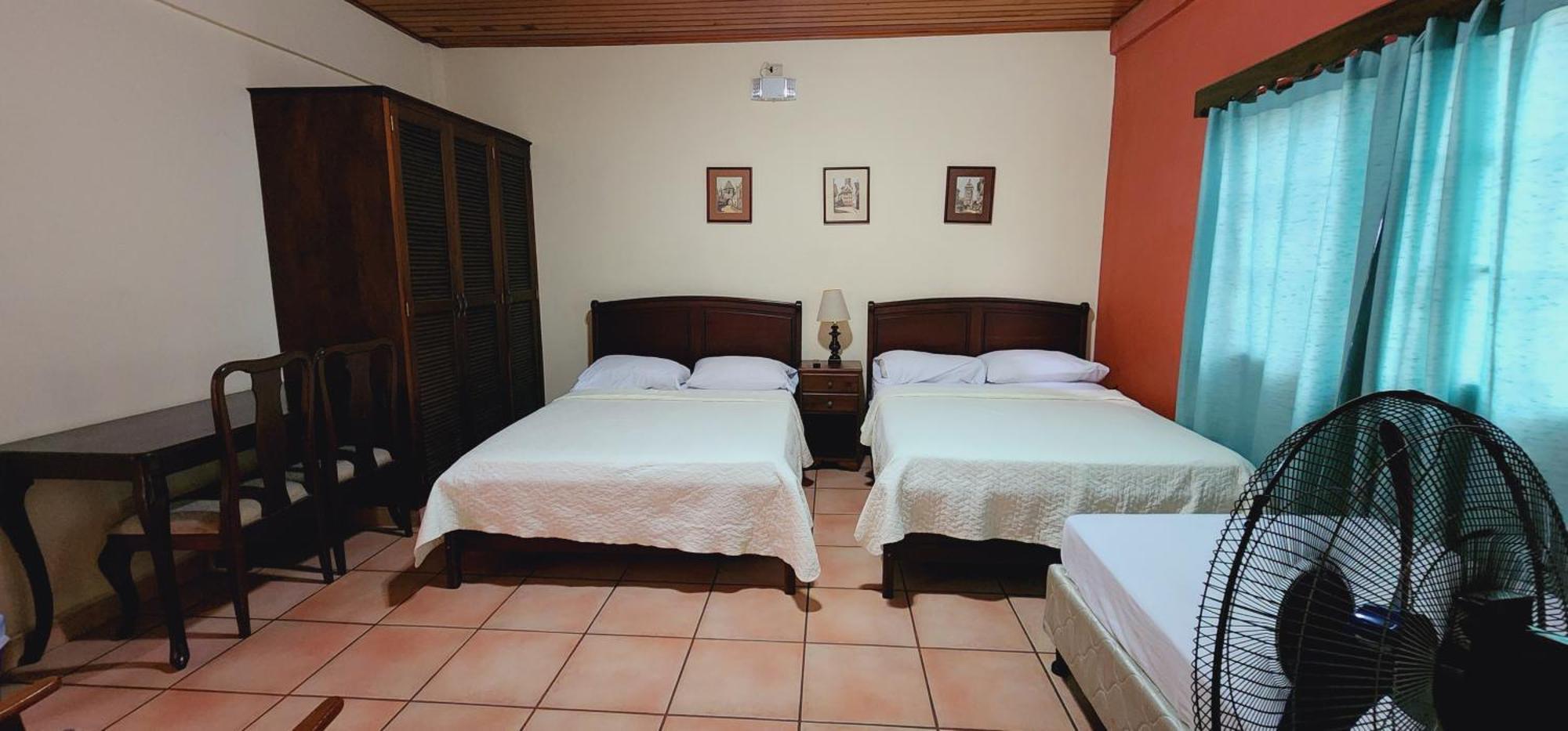 טגוסיגלפה Hotel Alsacia מראה חיצוני תמונה