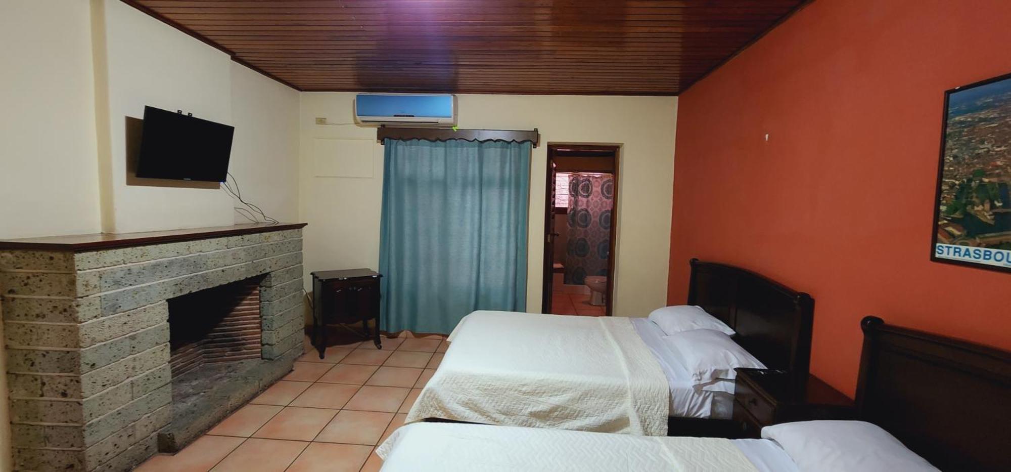טגוסיגלפה Hotel Alsacia מראה חיצוני תמונה